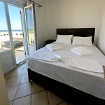 Apartman Ifestia House